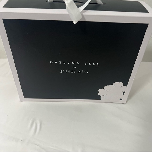 Gianni Bini X Caelynn Bell Fabric Flowr Ankle Wrap Strappy Stiletto Heels Sz 11M - Picture 9 of 9